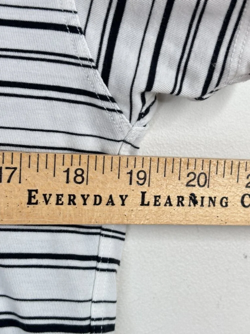 Lululemon Cates T Shirt 2 Boxy Cropped Tee White Black Striped Pima Cotton